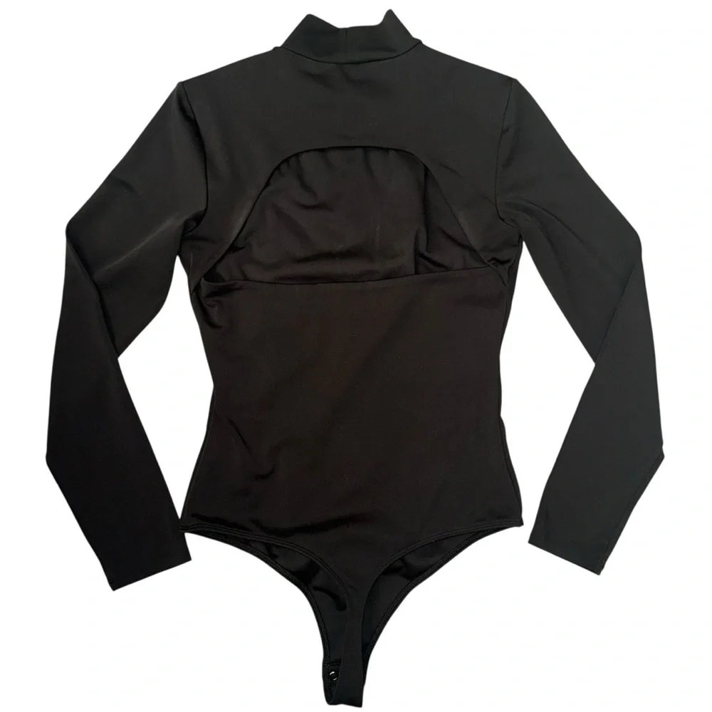Express body contour black bodysuit. Size‎ M